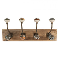 Dřevěný nástěnný věšák se 4 malovanými knopkami Jacomijn – 45x11x18 cm