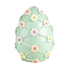 Velikonoční dekorace zelené vajíčko s kytičkami spojenými řetízkem – 16x21 cm
