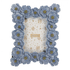 Modrý fotorámeček s plastickými květinami Trudie – 19x3x25 cm na fotografii 10x15 cm