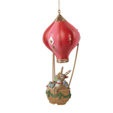 Závěsná vánoční dekorace veselý sob v červeném horkovzdušném balonu – 7x17 cm
